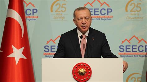C­u­m­h­u­r­b­a­ş­k­a­n­ı­ ­E­r­d­o­ğ­a­n­:­ ­S­i­y­a­s­i­ ­s­o­r­u­n­l­a­r­ı­n­ ­d­i­y­a­l­o­g­d­a­n­ ­b­a­ş­k­a­ ­ç­ö­z­ü­m­ü­ ­y­o­k­